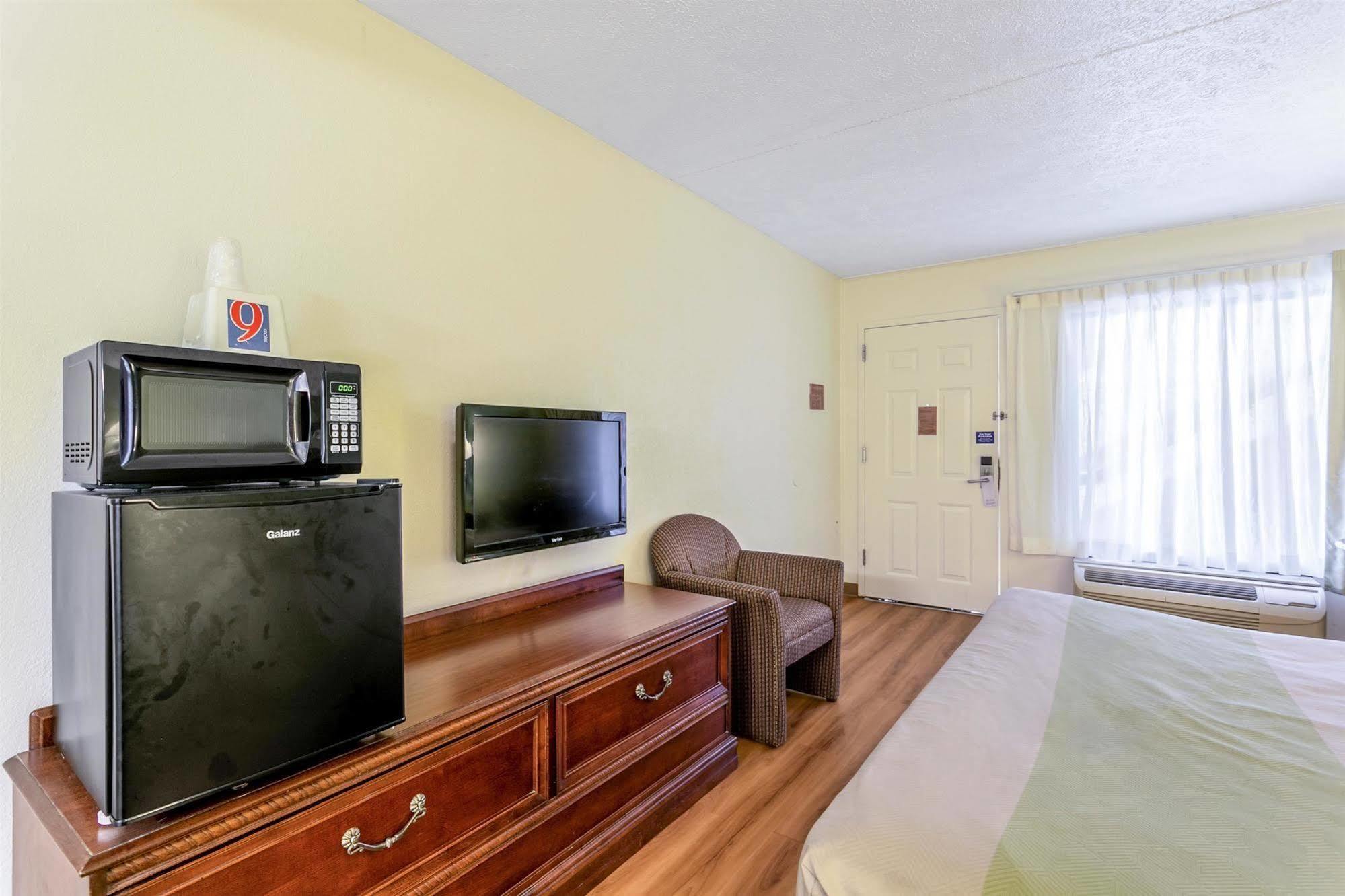 Americas Best Value Inn Edgewood, Md Екстер'єр фото