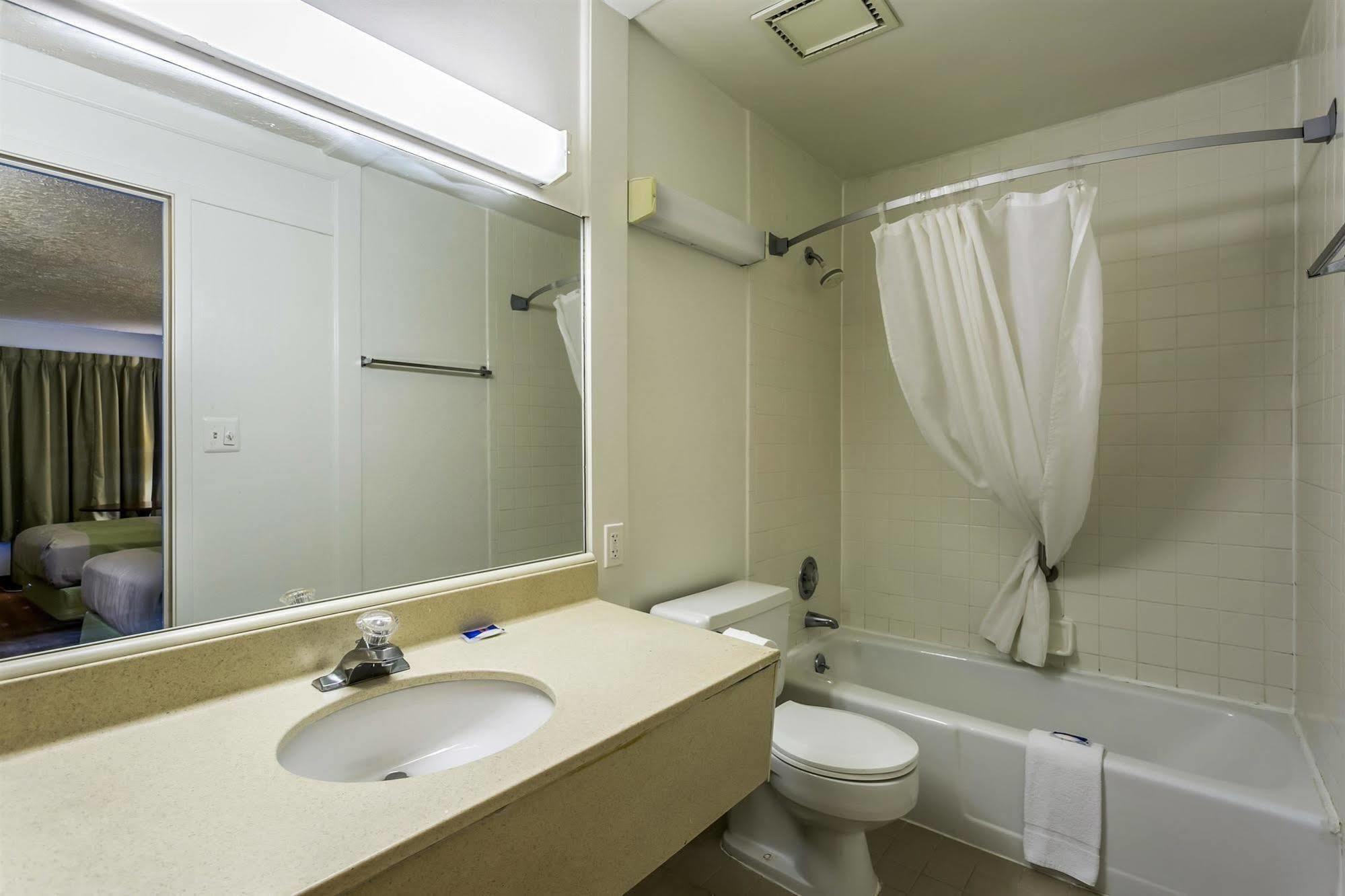 Americas Best Value Inn Edgewood, Md Екстер'єр фото