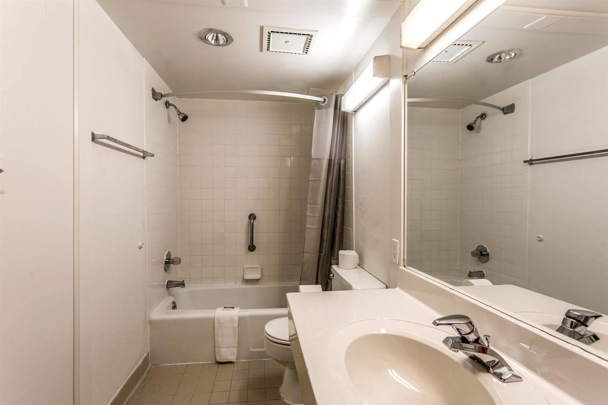 Americas Best Value Inn Edgewood, Md Екстер'єр фото